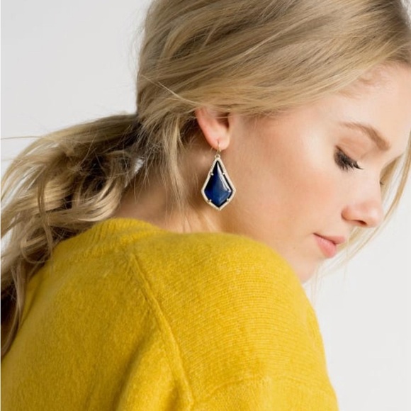 ColorBar Kendra Scott Cherry Red Illusion Earrings framed in Gold - RARE - Picture 6 of 6